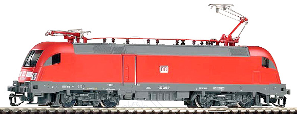 Electric locomotive Taurus BR 182<br /><a href='images/pictures/Piko TT/47410.jpg' target='_blank'>Full size image</a>